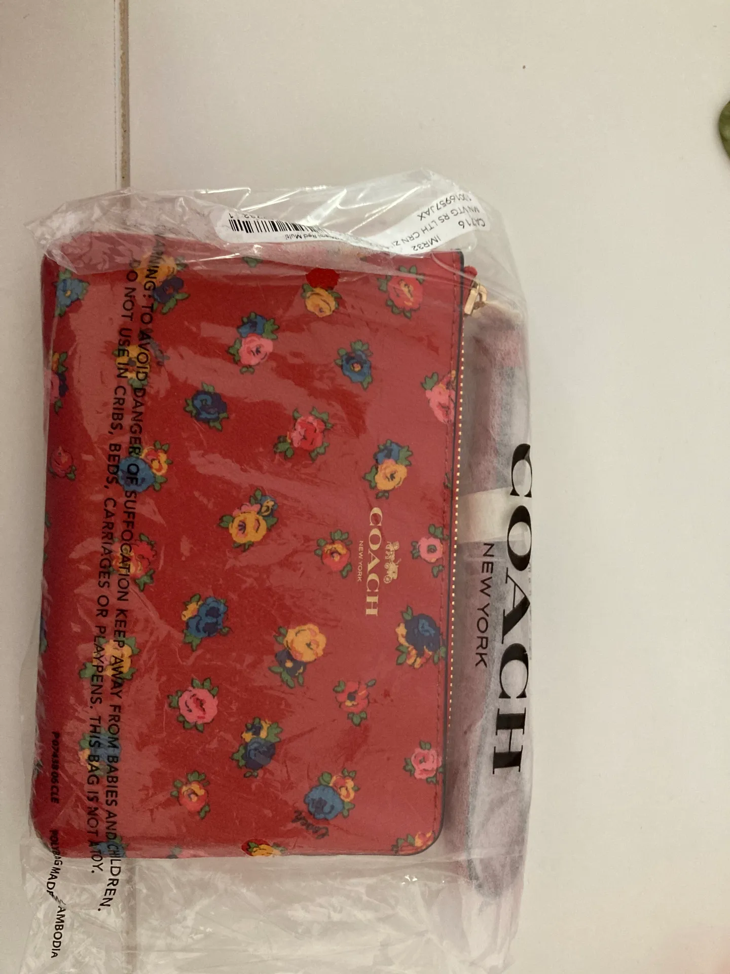 Coach Wristlet - Image 4