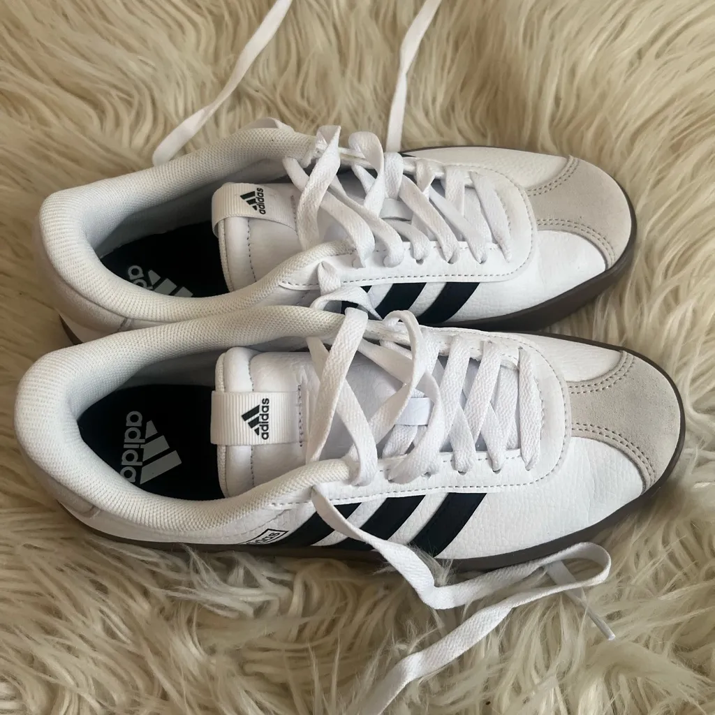 ADIDAS VL COURT 3.0 SHOES White Size 6 - Image 3
