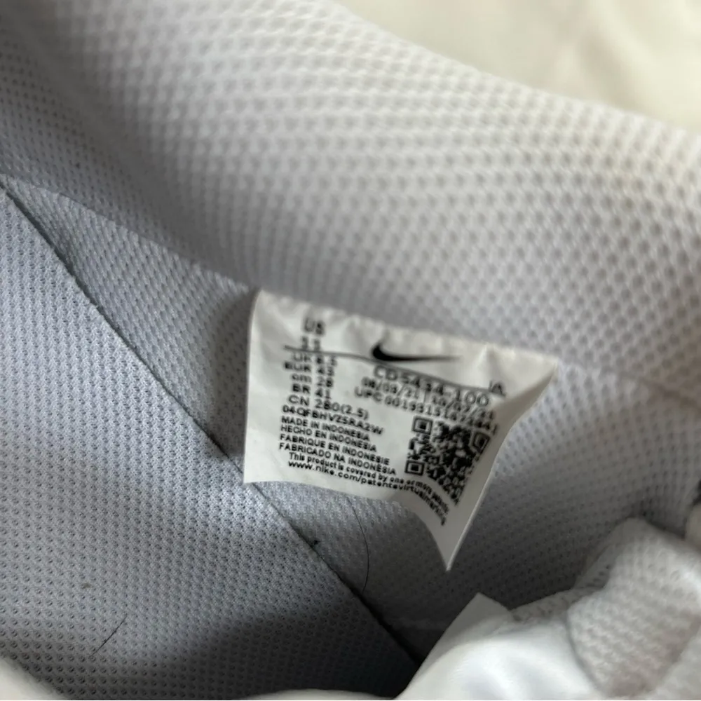 Nike Court Vision Low Triple White CD5434-100
Sz 11-EUC LOOK New - Image 6