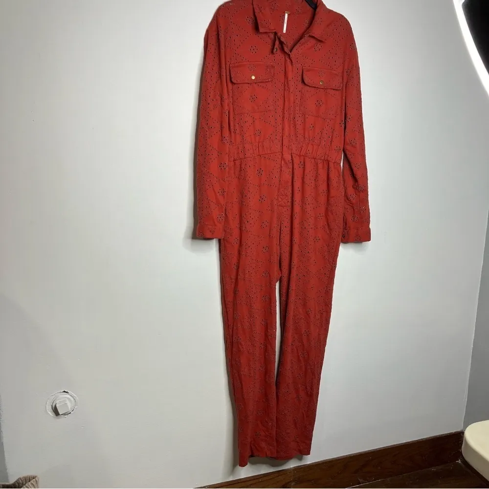 Free People rust colored eyelet jumpsuit zip up size 4‎ - Image 4