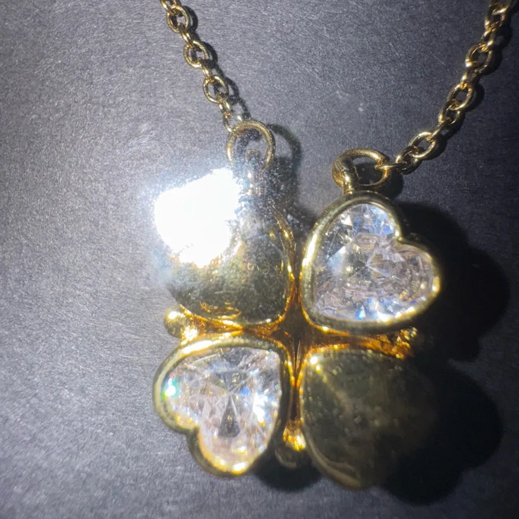 Gold Heart 4 leaf clover Pendant Necklace New - Image 2
