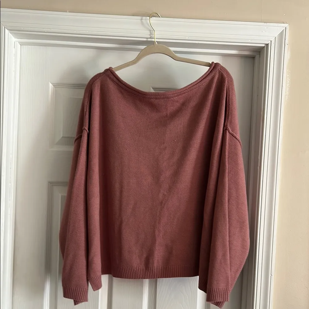 Cozy Mauve Sweater with Pocket - Image 7