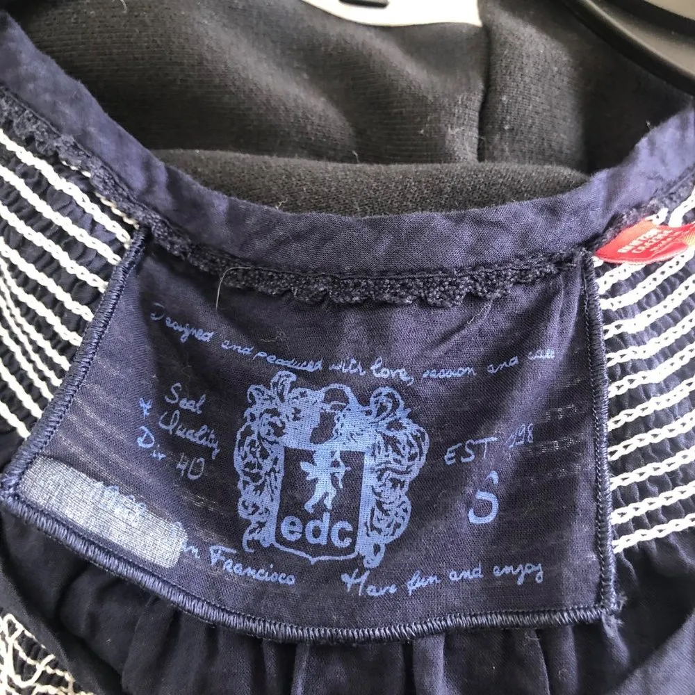 EDC Esprit womens smocked embroidered boho top blue small - Image 4