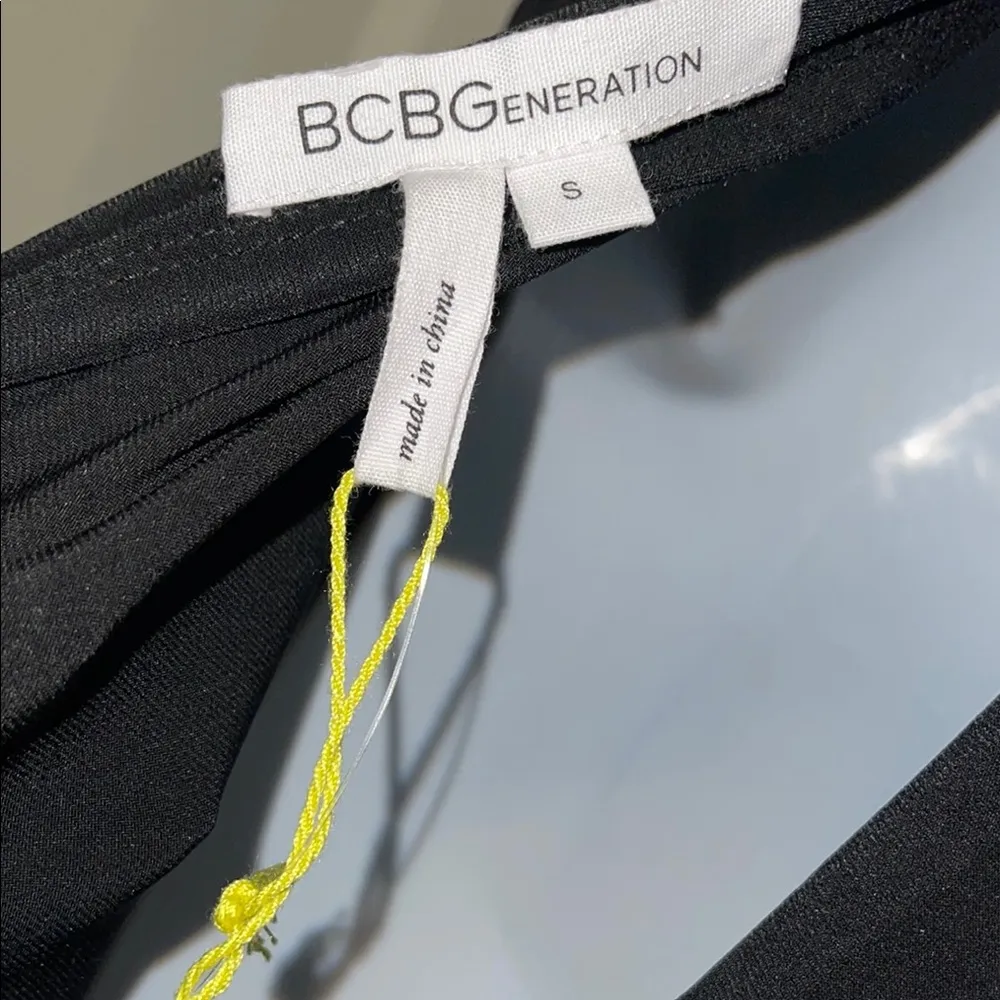 Sale! 🔥 NWT! BCBGeneration Elegant Black Jumpsuit Size Small - Image 6