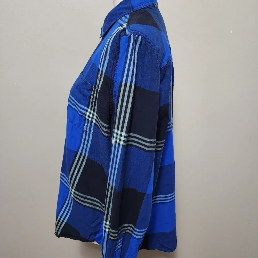 Stylus blue black plaid flannel button down size xl - Image 3