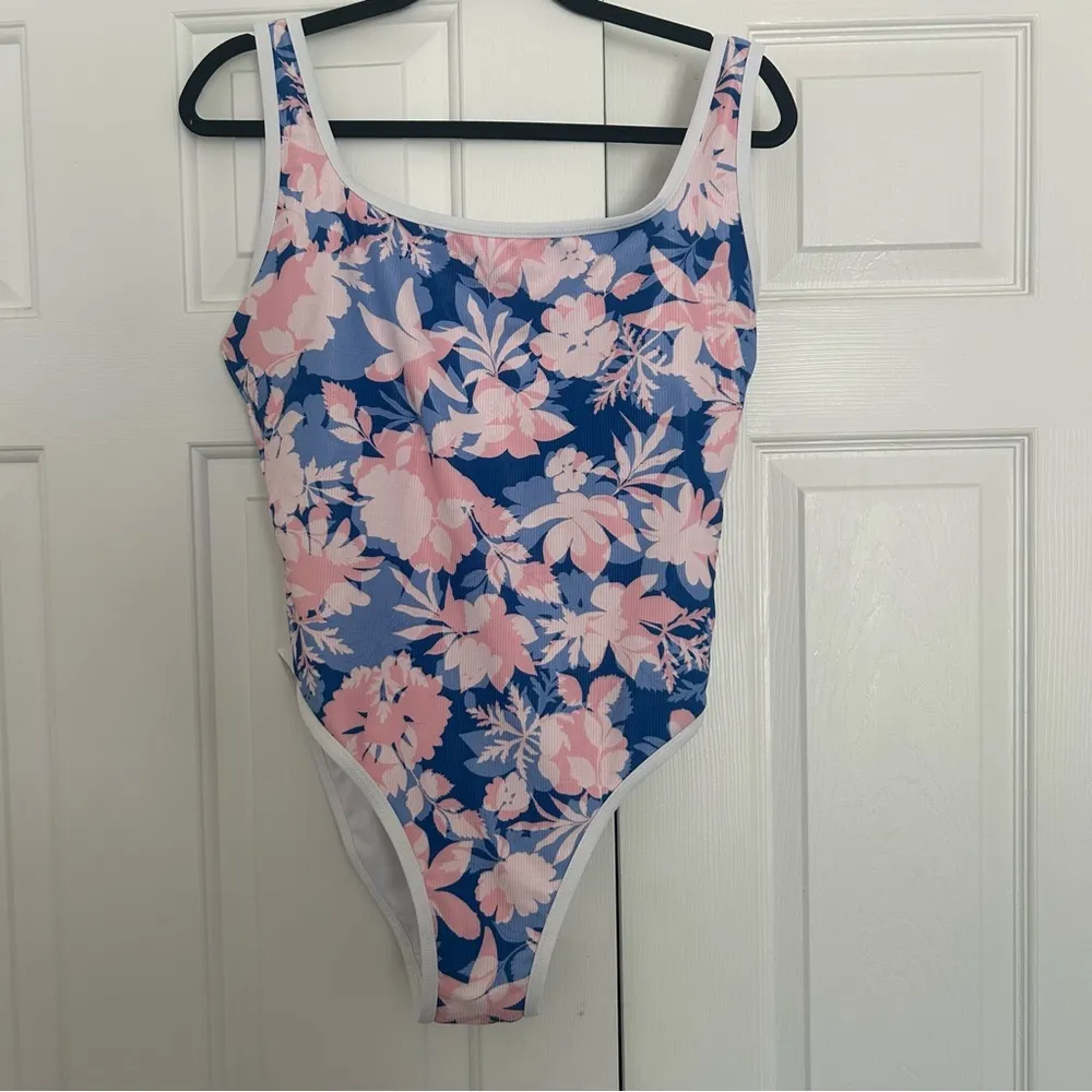 LainSnow x Tiare Hawaii Floral Ocean Isle One Piece‎ Blue Pink Size XL - Image 3