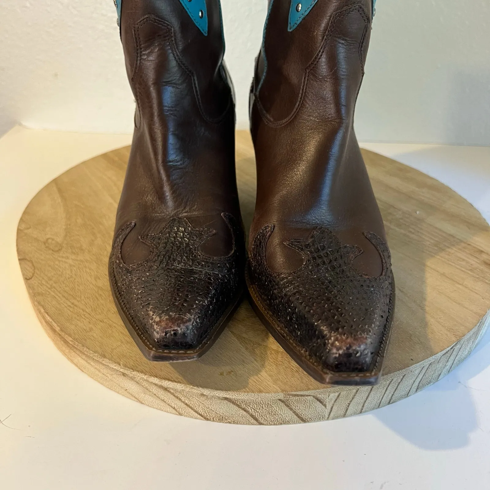 BCBG Y2K Brown Genuine Leather Studded Western Turquoise Boots Size 8.5 - Image 4