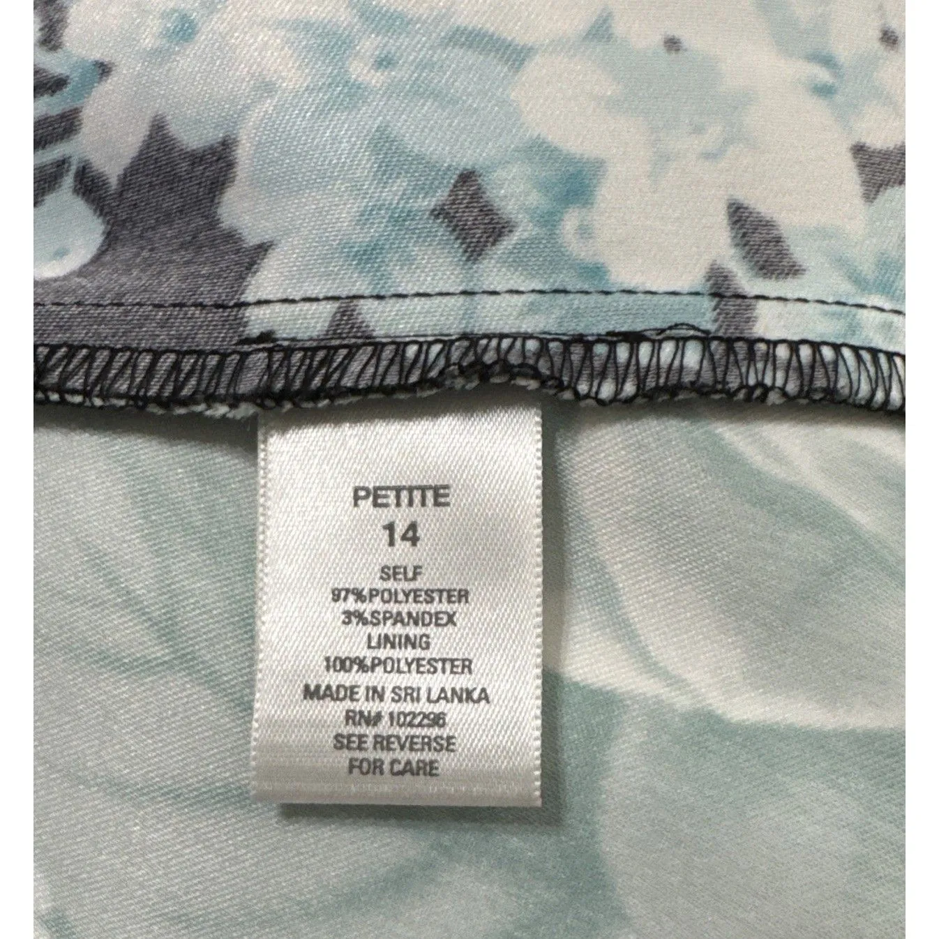 Chic Women’s ‎ Figure Flattering Floral Dress 14P Design By Dressbarn y2k style - Image 3