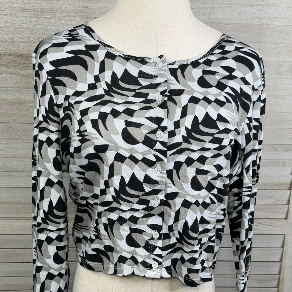 WILD FABLE Cropped Button Front Long Sleeve Tee Geometric Pattern-XL - Image 2