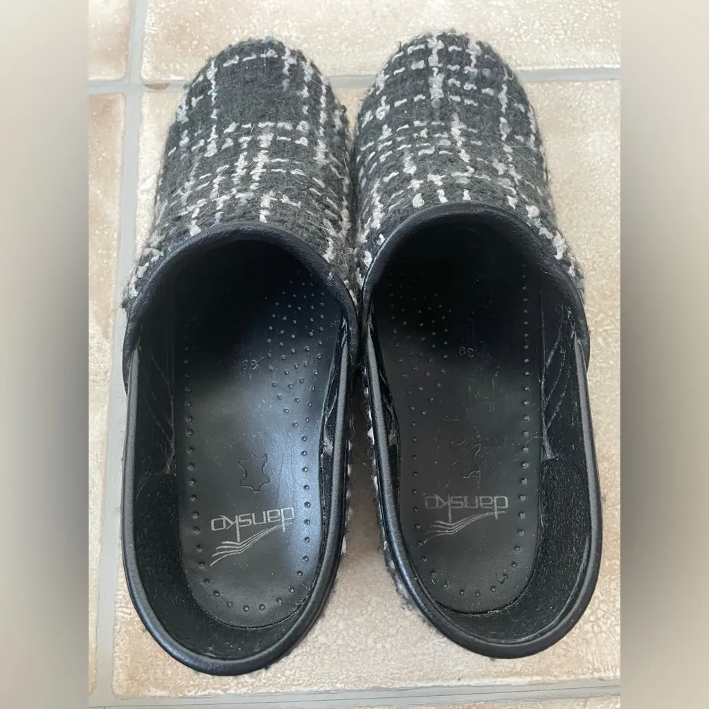 DANSKO Women's Textured Knit Yarn Style Black Slip On Comfort Clog Shoe Size 39 - Image 4