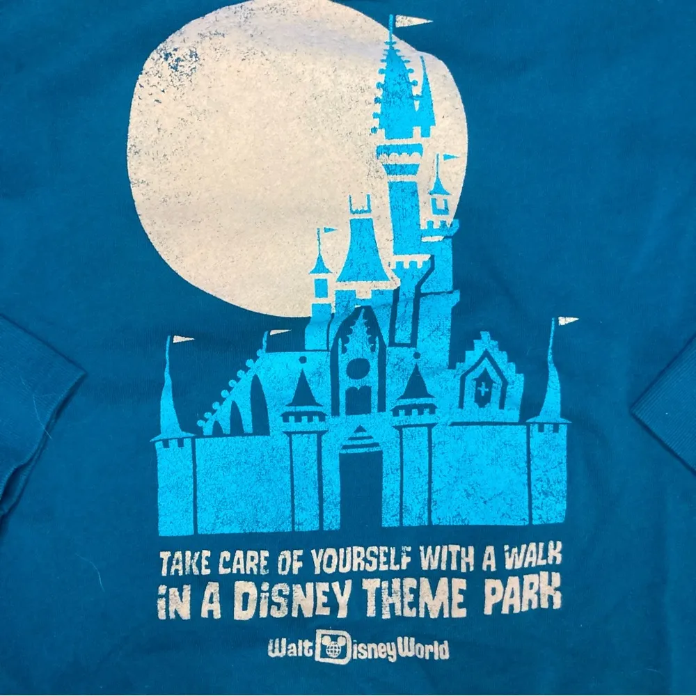 Walt Disney Parks Castle Theme Park Crewneck Sweatshirt Size XXL Blue - Image 8