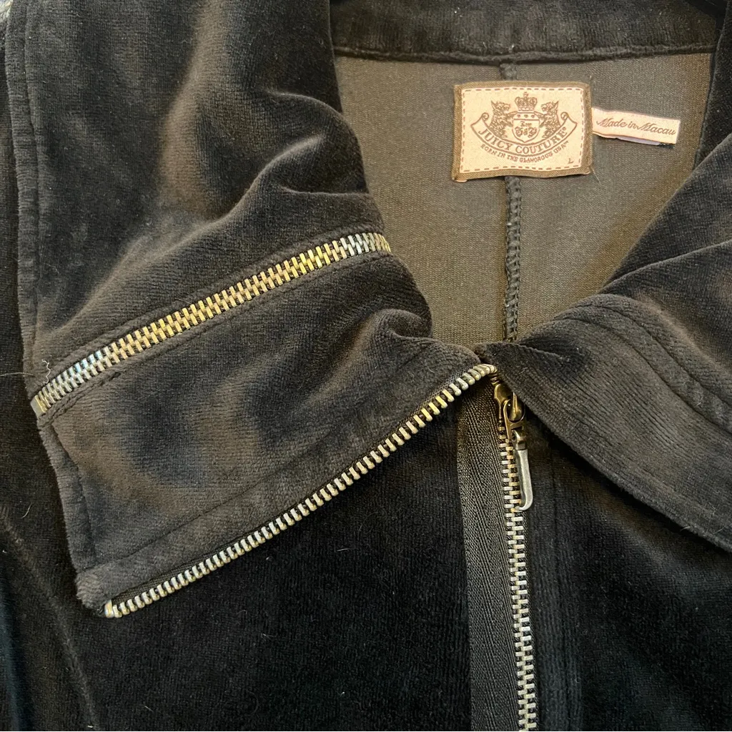 Juicy Couture Vintage Black Velour Long Jacket Size Large - Image 5