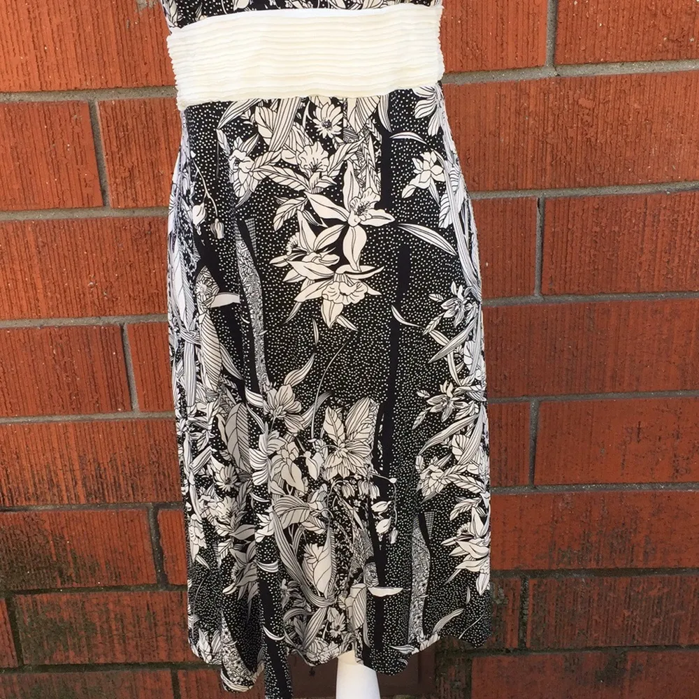 💜Beautiful halter dress. Ivory/black Size undefined - Image 4