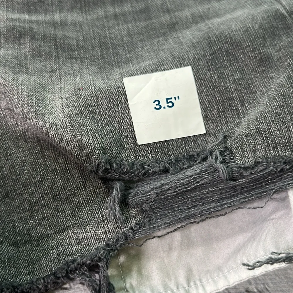 Old Navy Women’s High Rise Shorts Secret Slim Pockets 18 NEW Gray Charcoal - Image 3