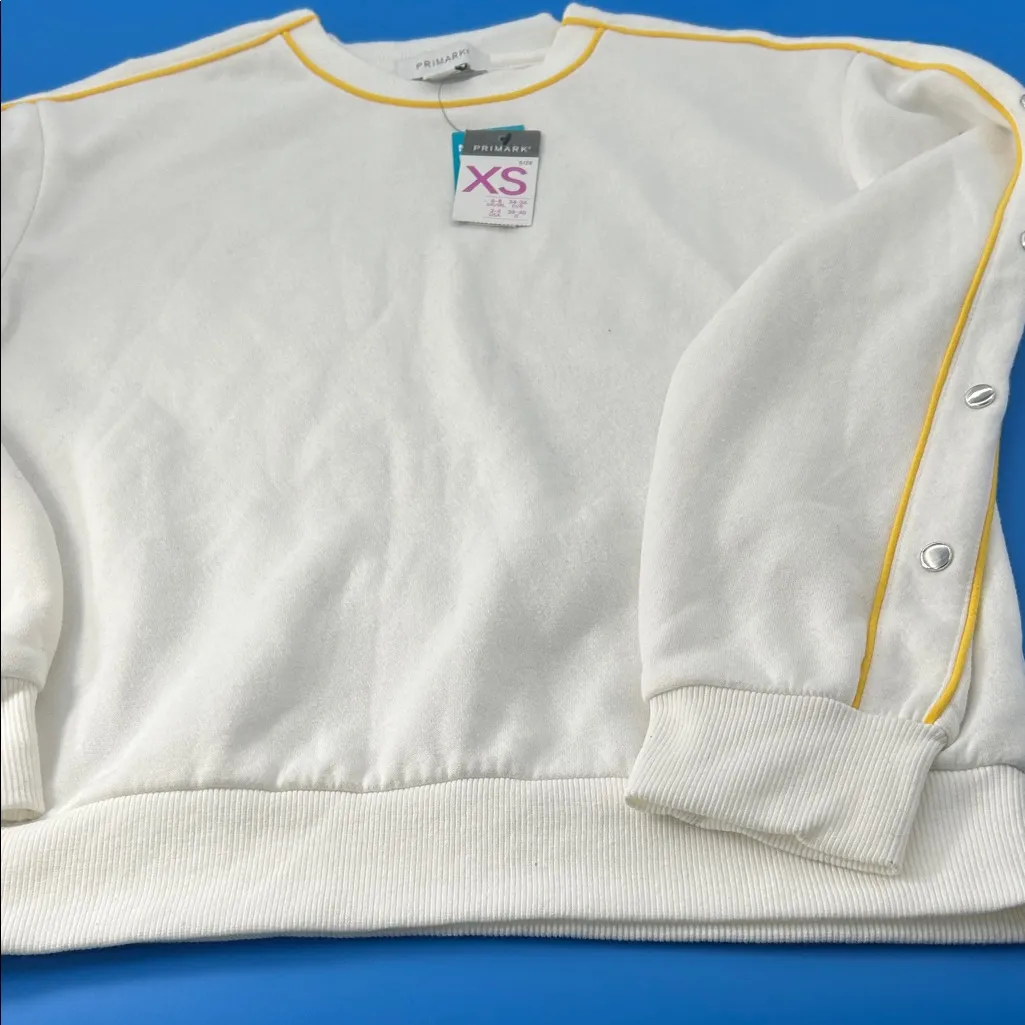 Primark White Top with Yellow Accents - Image 14