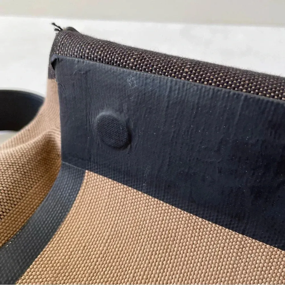 Burberry Messenger Unisex Bag - Image 13