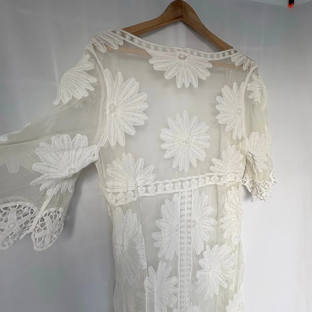 POL bohemian White Floral Lace Kimono Cover-Up, off white One Size - Image 7