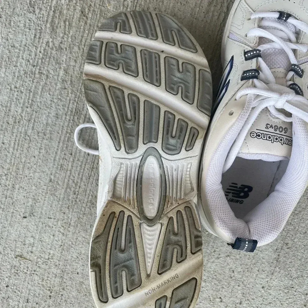 New Balance Shoes Womens Size 10 608V3 White Walking Comfort Lace Up WX608V3W - Image 8