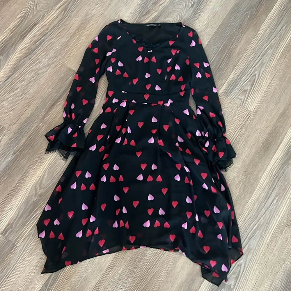 NWOT heart printed lace trim long sleeve dress - Image 5