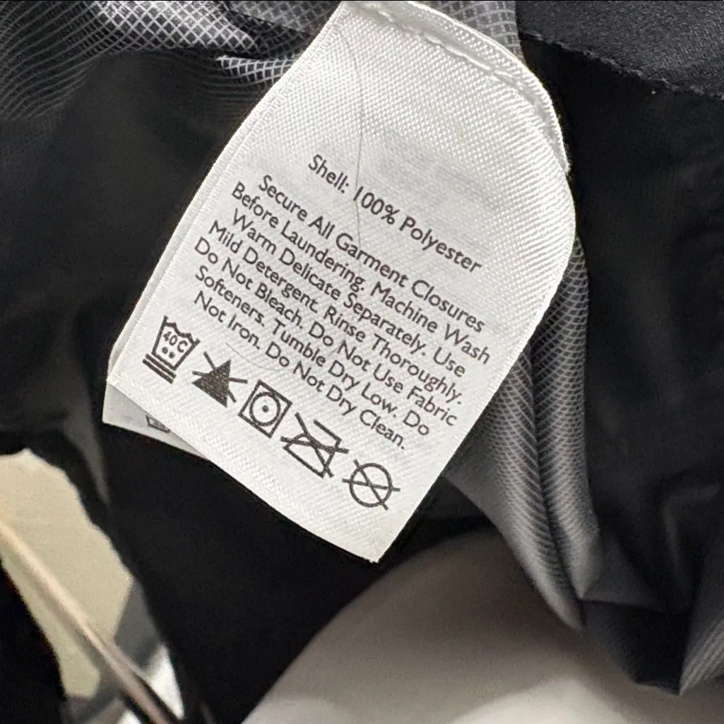 Eddie Bauer black travex belted raincoat size large - Image 8