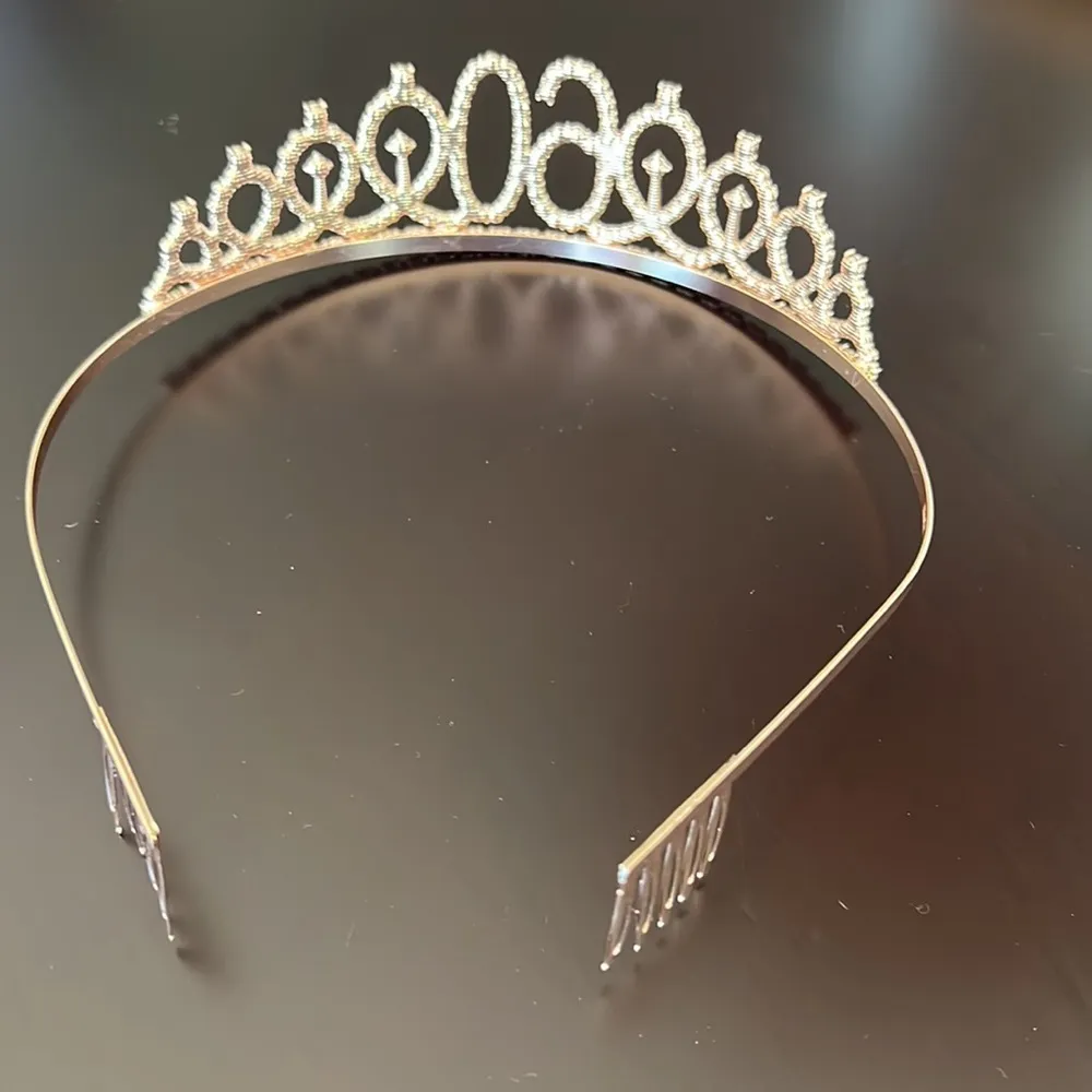 60th gold Tiara - Image 3