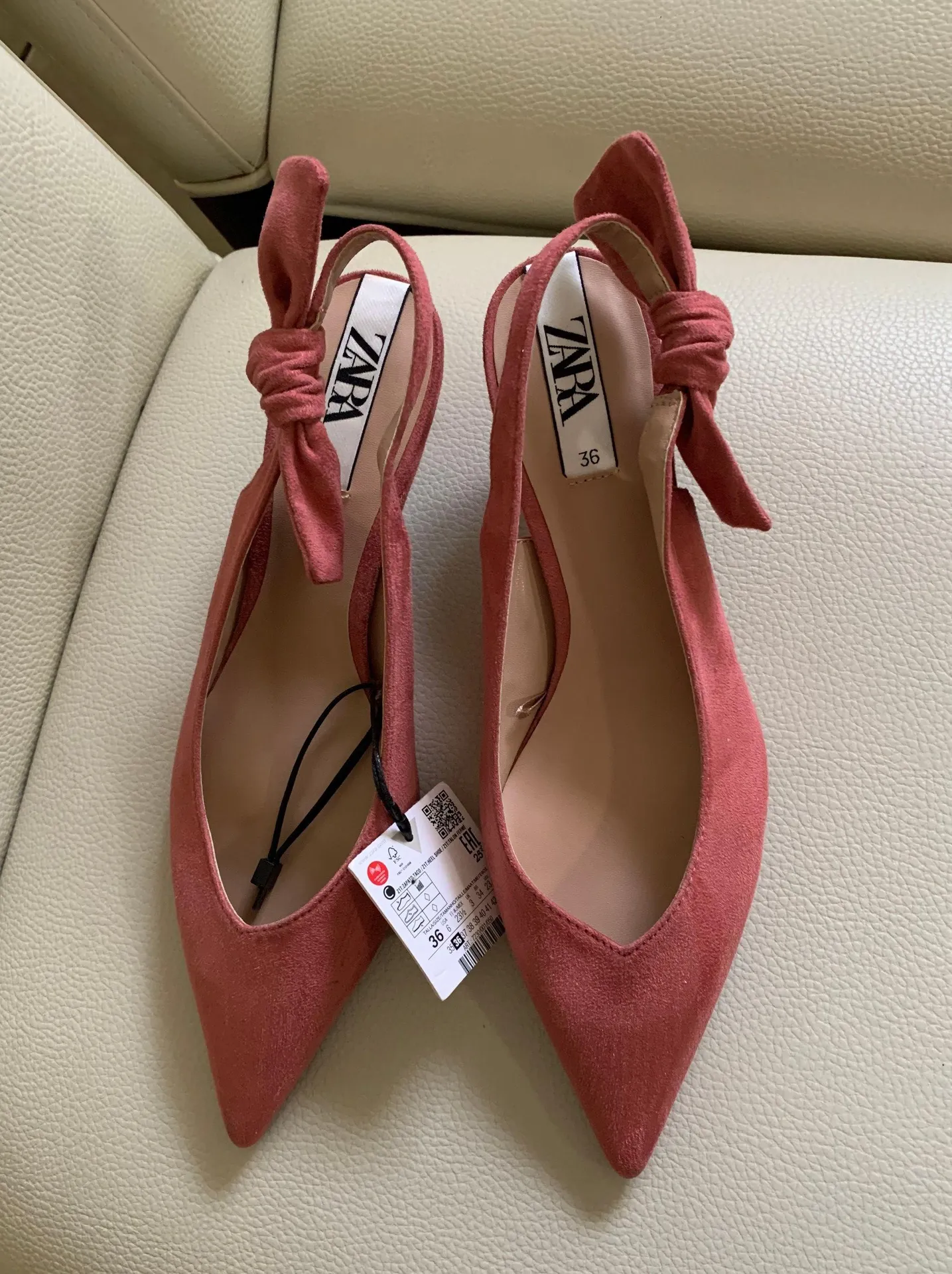 Heeled Suede Slingback Shoes With Bow - Image 6