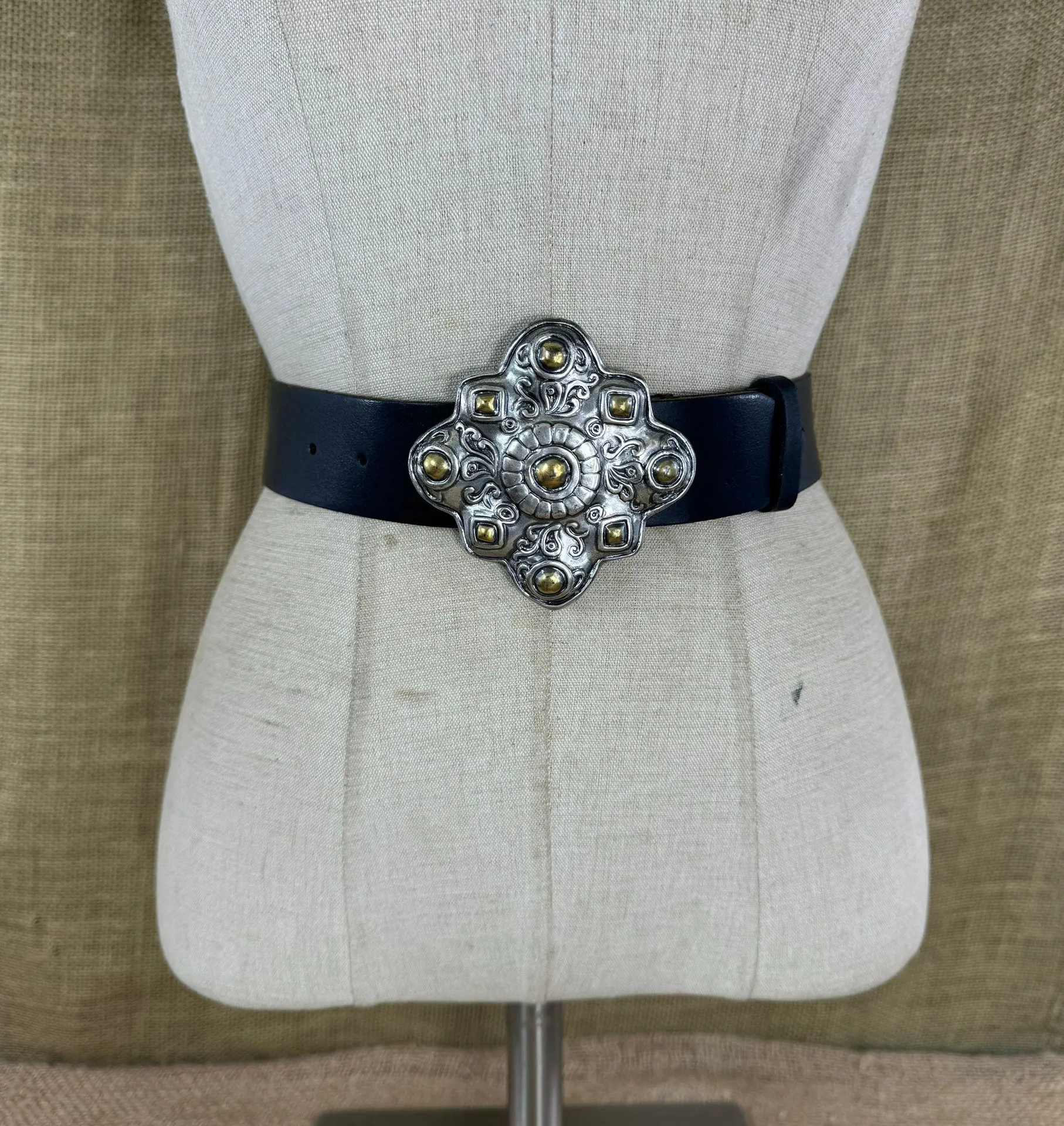 Womens Italian Designer Leather Belt XLrg - Image 13