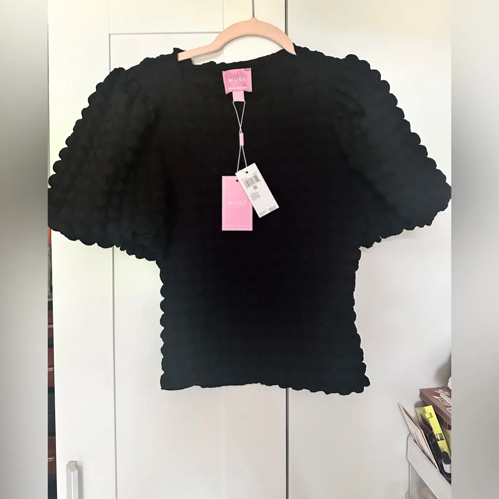 NWT MUSE Republic Clothing Popcorn Top In Black Size M - Image 6