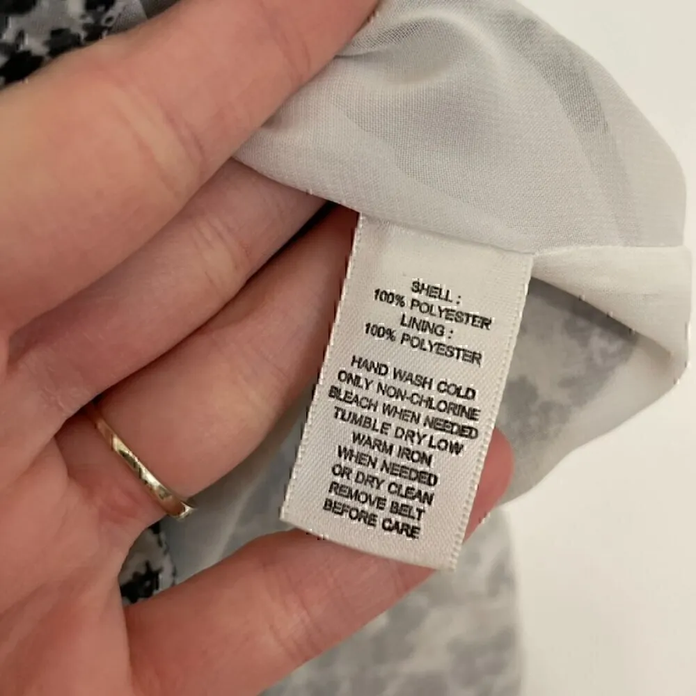 WHITE HOUSE BLACK MARKET WHBM White Black Gray Floral Ruffle Tiered Shift Dress - Image 11