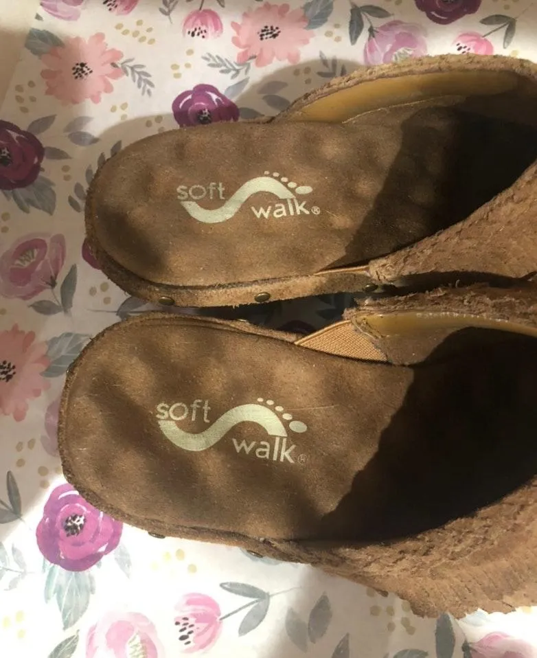 Softwalk Brown Leather Clogs with Fringe Size 5 - Image 8