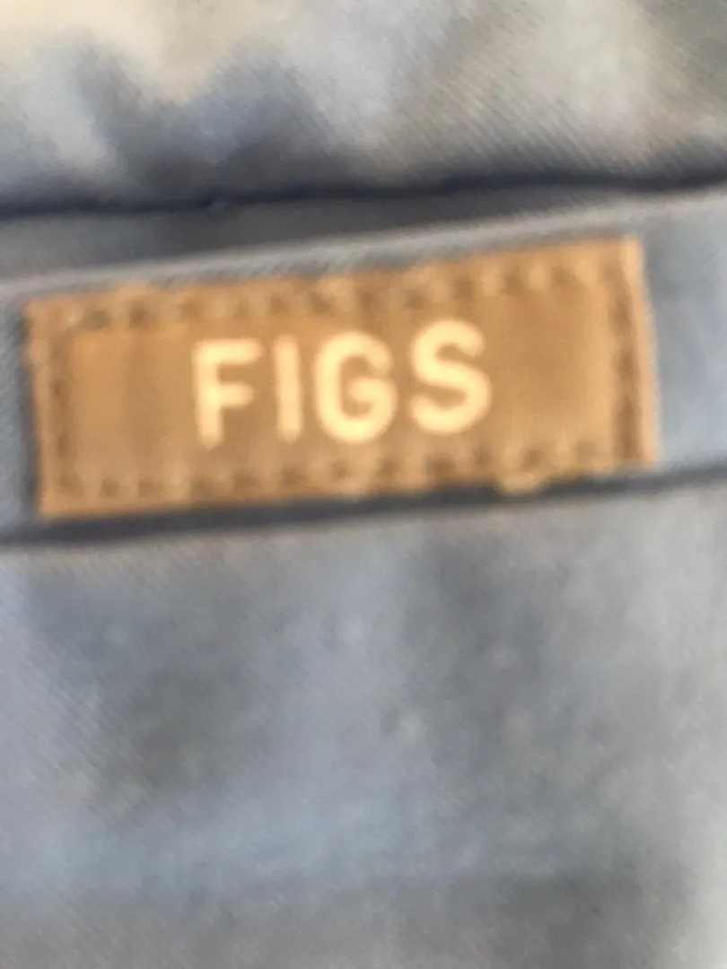 Figs Three Pocket Scrub Top - Image 5