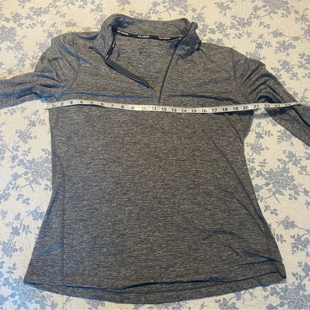 Nike Running Dry-Fit Heathered Gray Quarter-Zip Pullover Size Large - Image 6