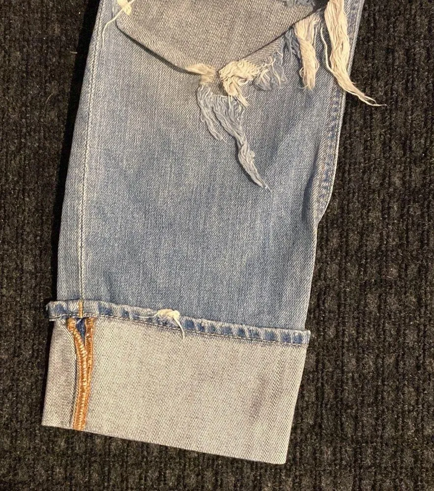 Hollister Destroyed Cropped / Capri Jeans - Image 4