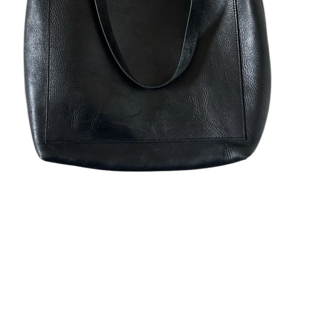 Elegant Black Leather Tote Bag - Image 2