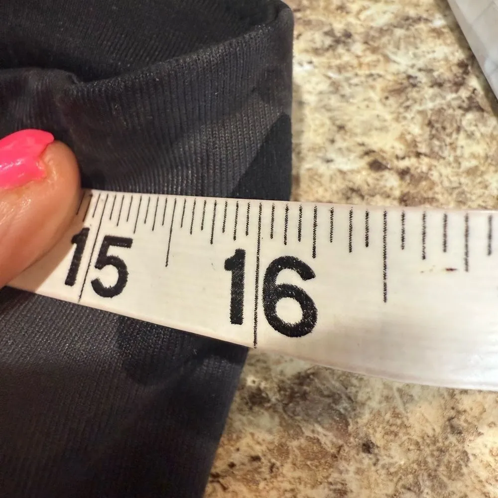 Lululemon Athletica Black Fitted Floral Razorback Tank - Image 8