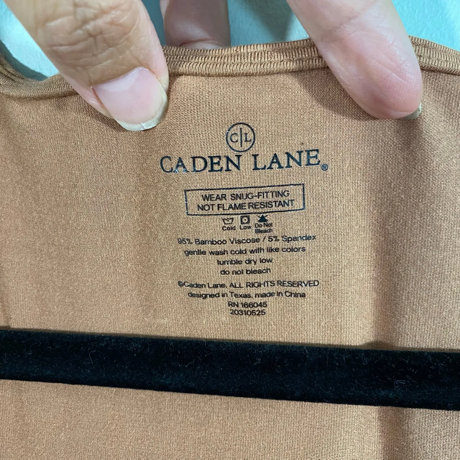 Caden Lane Maternity Postpartum Breast Feeding Bamboo Short Sleeve Wrap Dress Brown Size M - Image 7