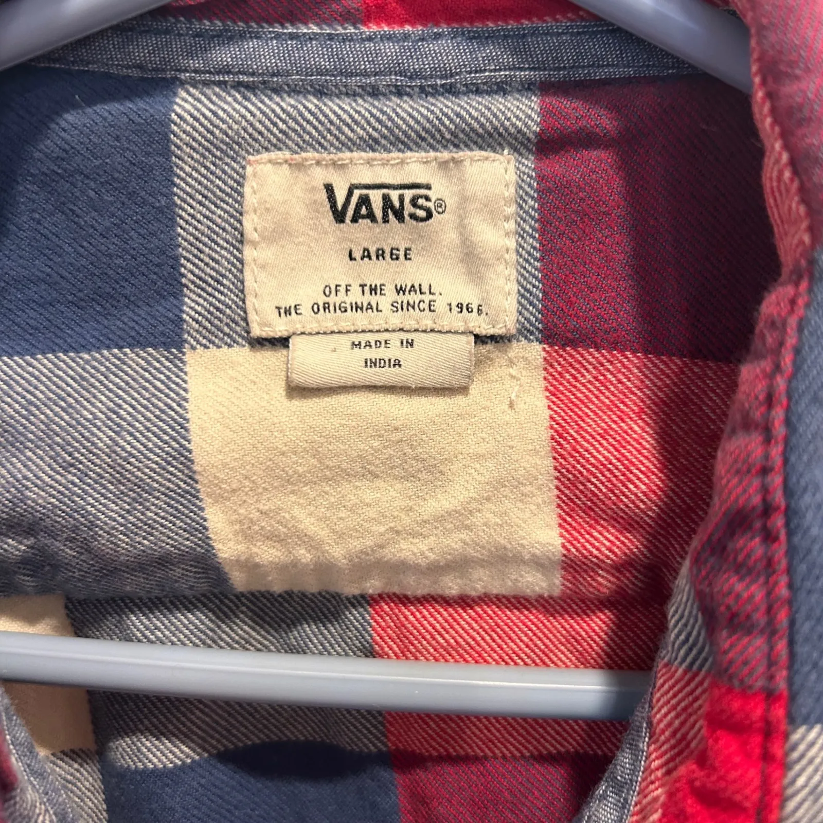 Vans Plaid Flannel Shirt Long Sleeve Button Up Red Blue Cream Mens Large Y2K - Image 3