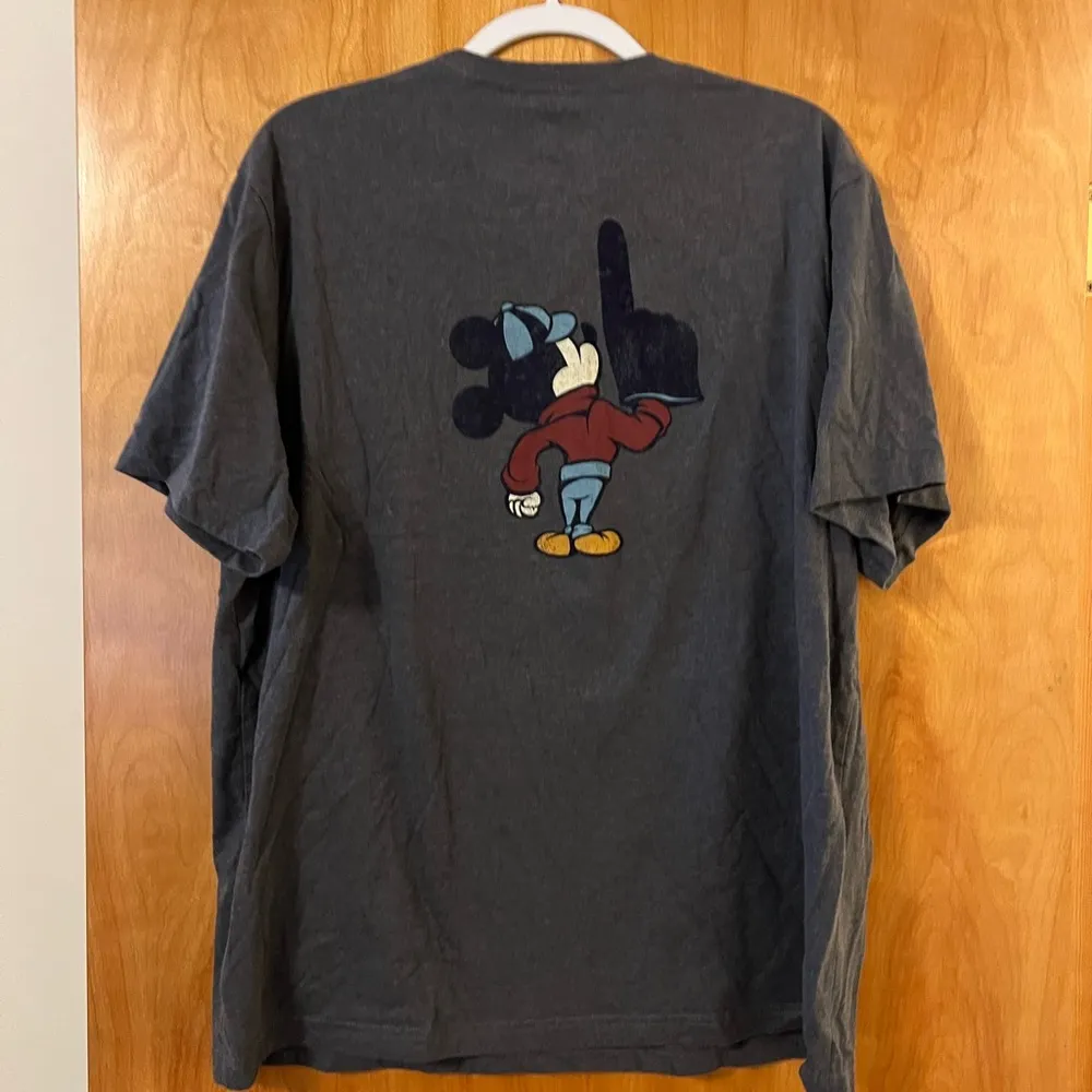 Disney Mickey Mouse State Sports Graphic Logo T-Shirt Size XL - Image 3