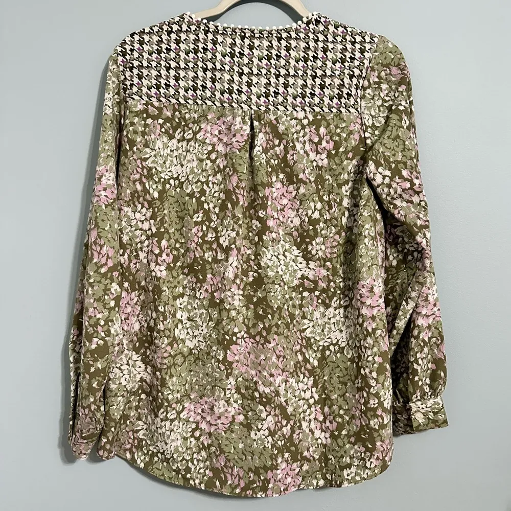 Women’s Isaac Mizrahi Live Button Down Blouse 6 - Image 6