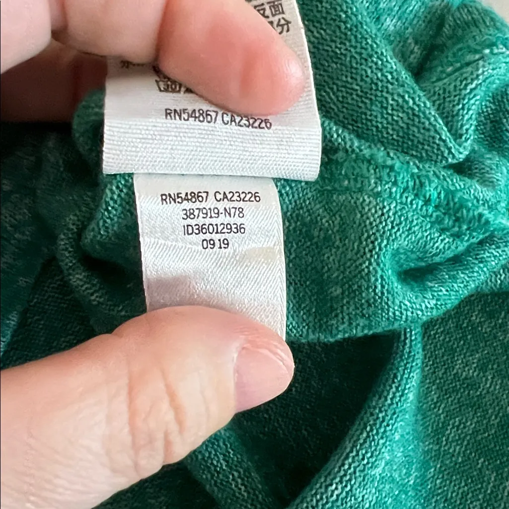 VS Pink Scoopneck Christmas Pajama Shirt Green Size Large - Image 8