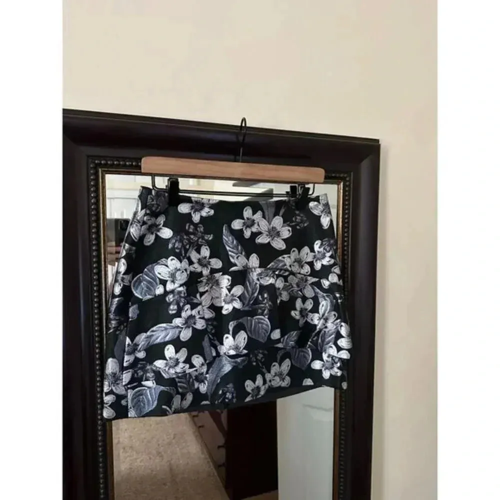 ZARA A Line Ruffle Mini Skirt Size Medium‎ - Image 2