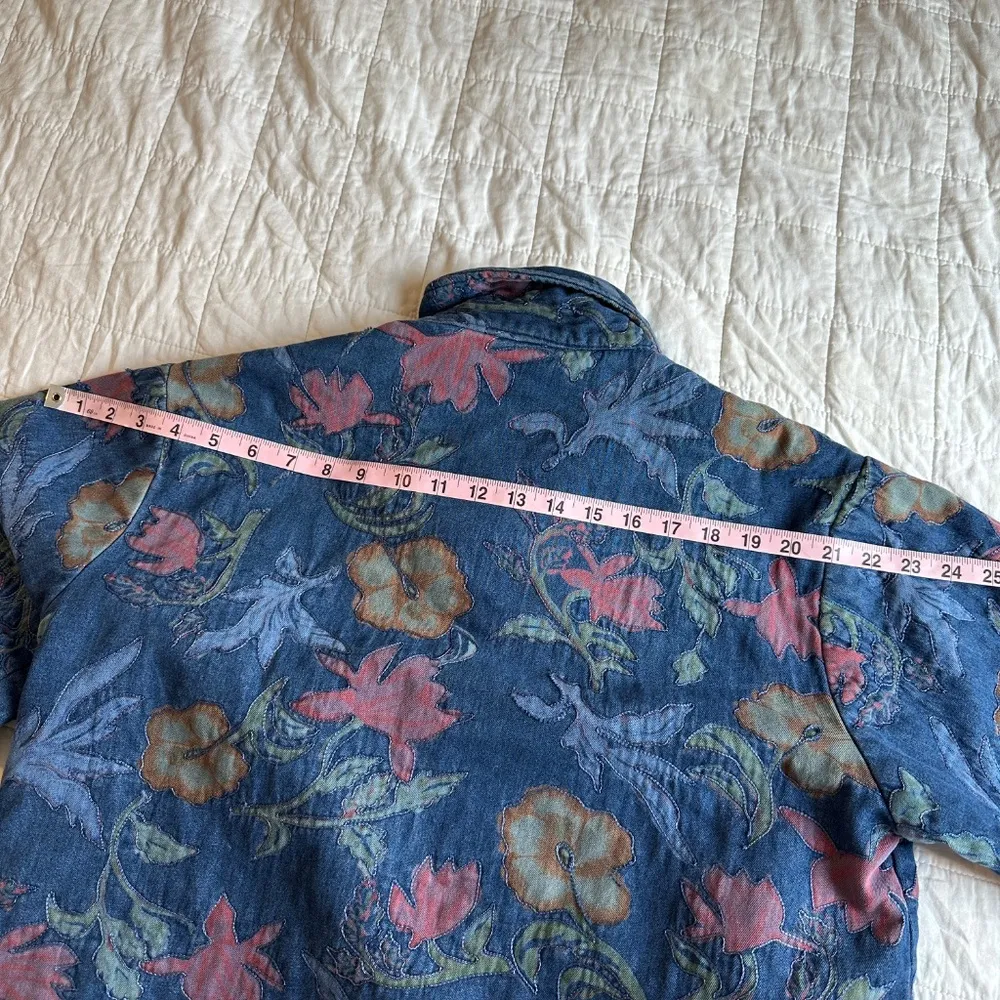Vintage Quilted Denim Jacket Embroidered Floral Boho Blue Size M - Image 3