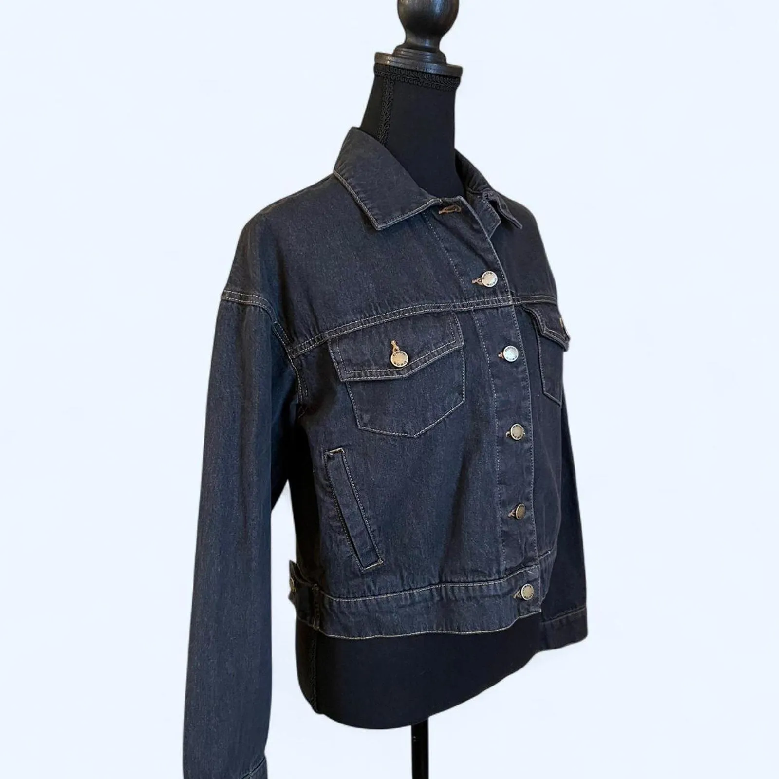 Vintage Y2K Dark wash denim Bebe jacket with rhinestone detail Size Small - Image 4