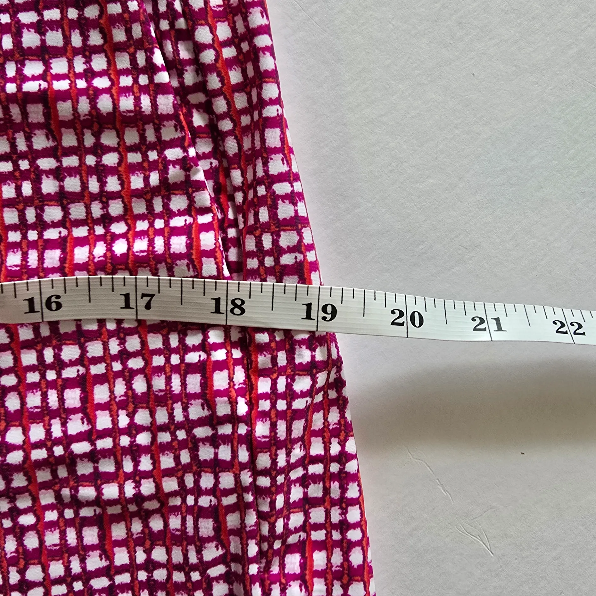 SPANX Sunshine Hibiscus Gingham 4” Pull On Shorts Size Medium Resortwear - Image 8