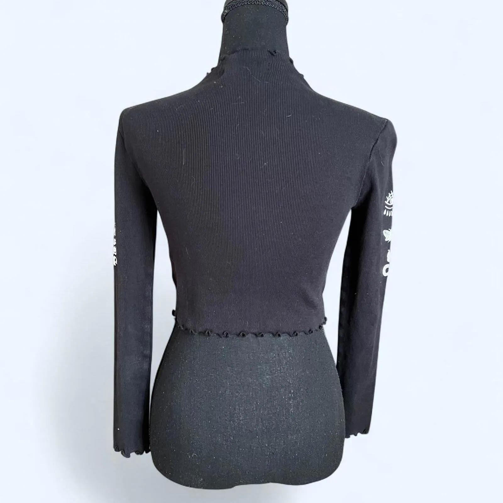 Black goth Emotional long sleeve lettuce trim crop top Size XS - Image 4