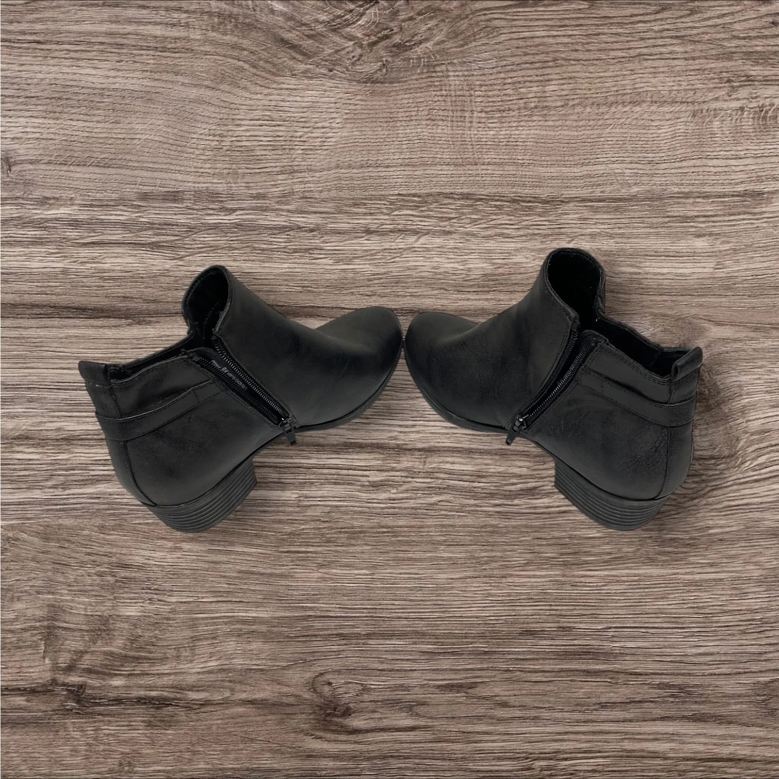 Brand New Kim Rogers Women's Size 9M Prima Leather Ankle Booties Boots - Image 4