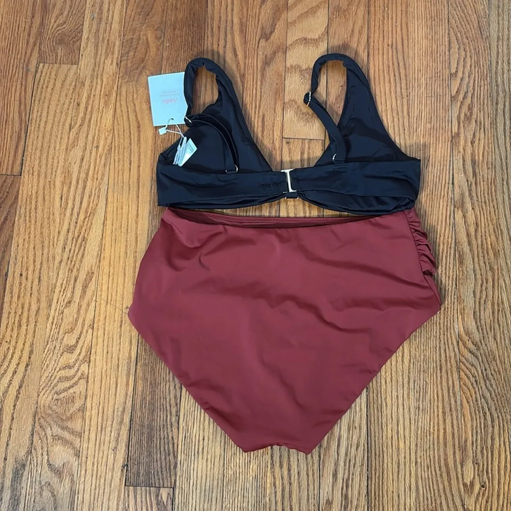 Andie The Dalia Bikini Set Swimsuit black‎ truffle red size small NWT - Image 4