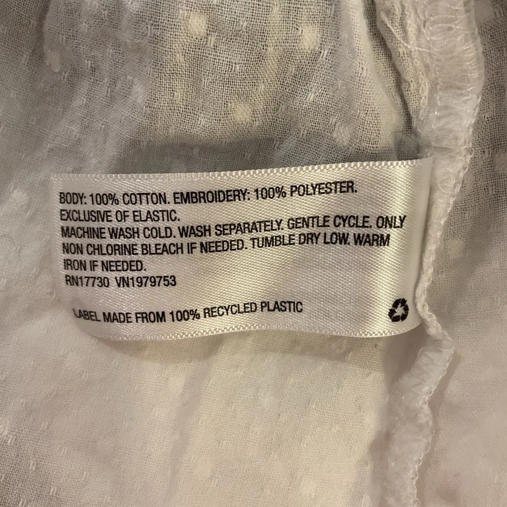 Universal Thread White Eyelet Peasant Blouse XS – Ruffle Off-Shoulder Top - Image 7