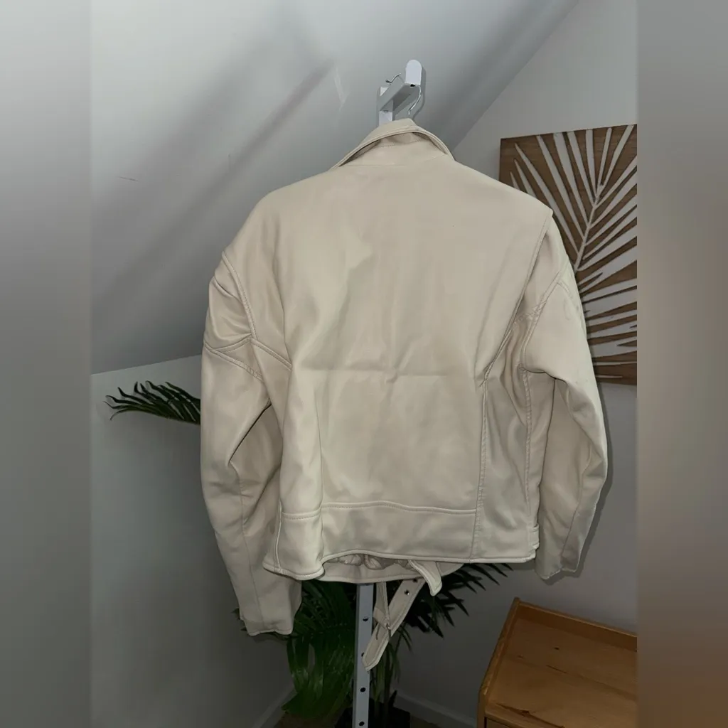 Good American Oversized Faux Leather Moto Jacket- White Womens‎ XXS - Image 7