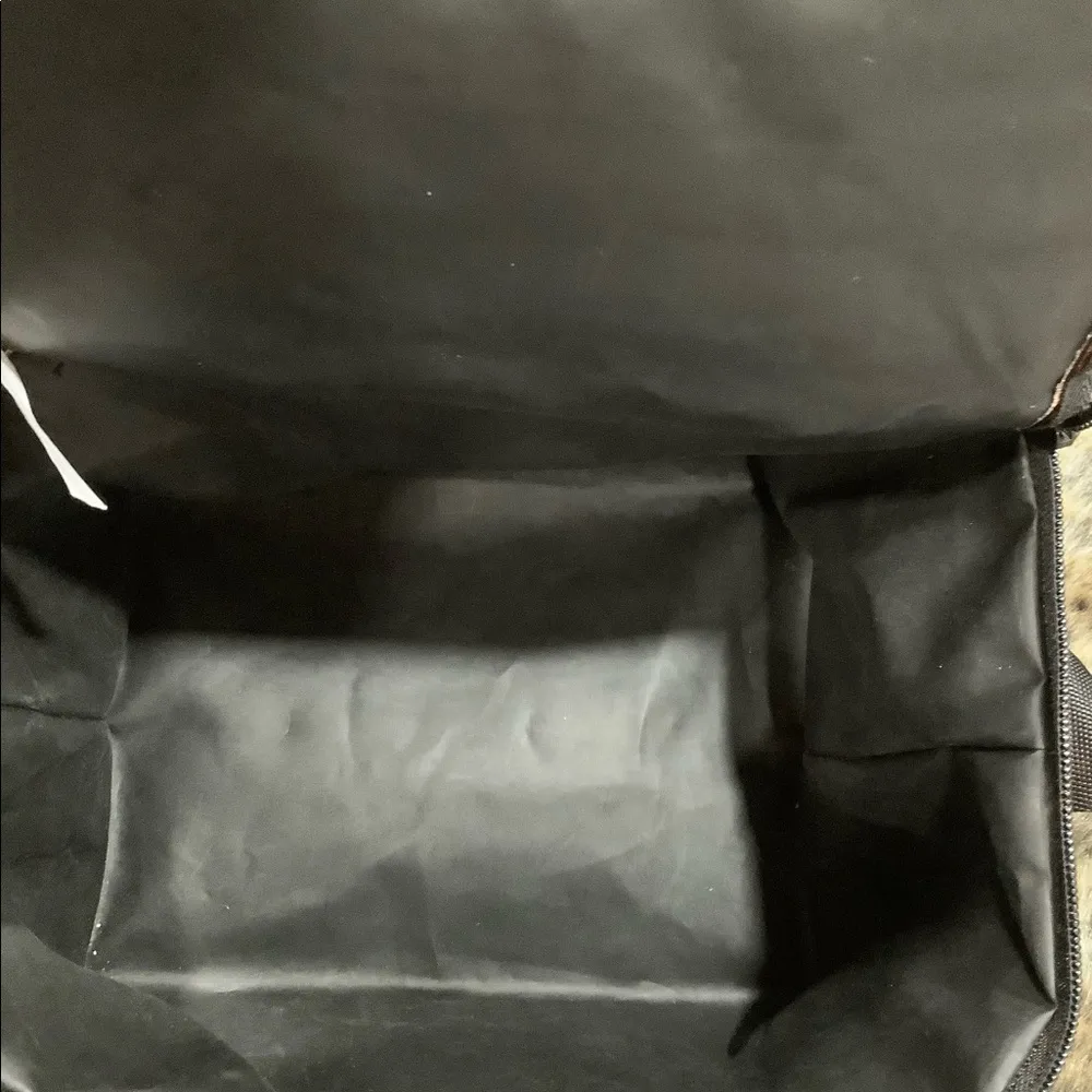 ROSE GOLD LUNCHBOX BY PINK BY VICTORIAS SECRET - Image 5